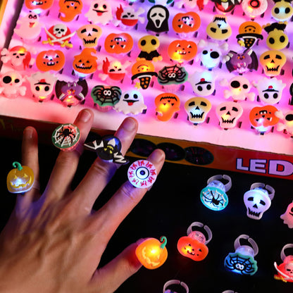 Trick ’n Glow™ Rings