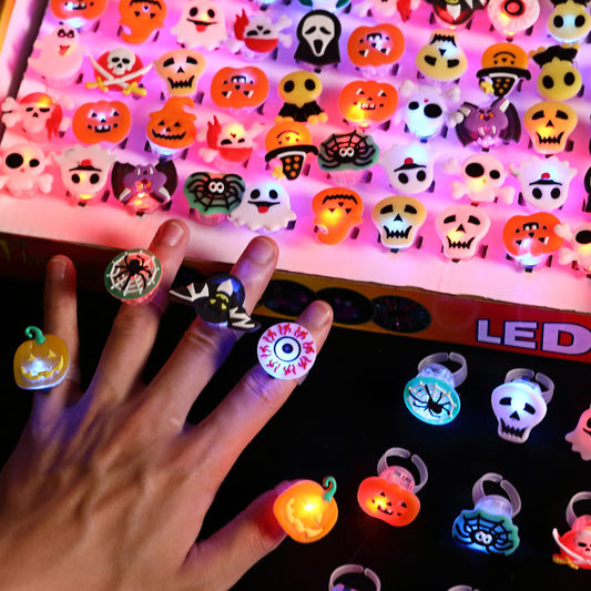 Trick ’n Glow™ Rings
